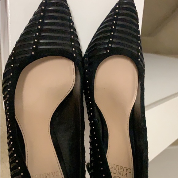 Shoes - Picture 3 of 6